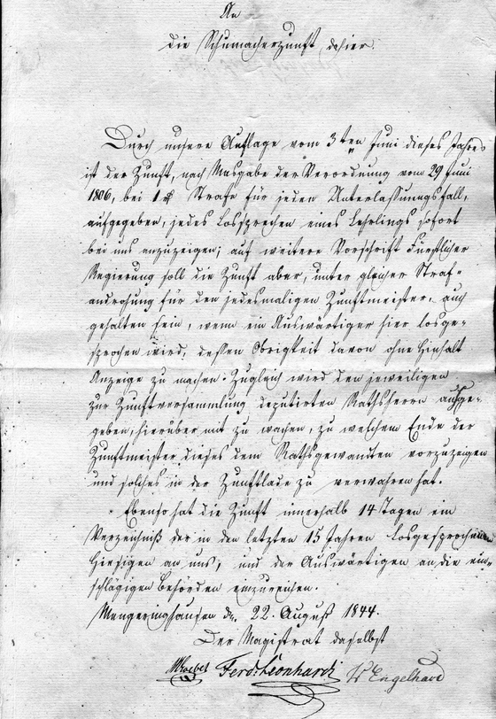 Abbildung 2: Schreiben des Magistrats der Stadt Mengeringhausen an die Schuhmacherzunft bezüglich der Anzeige der Lossprechung vom 22. August 1844 (Foto: Kipp, M. Archiv)