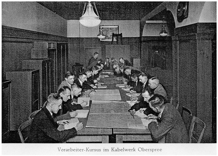 Abb. 7: Vorarbeiterkurs bei AEG 1928